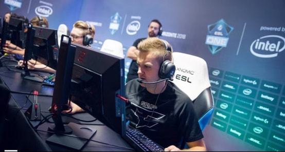 萨内双方而 萨内双方而