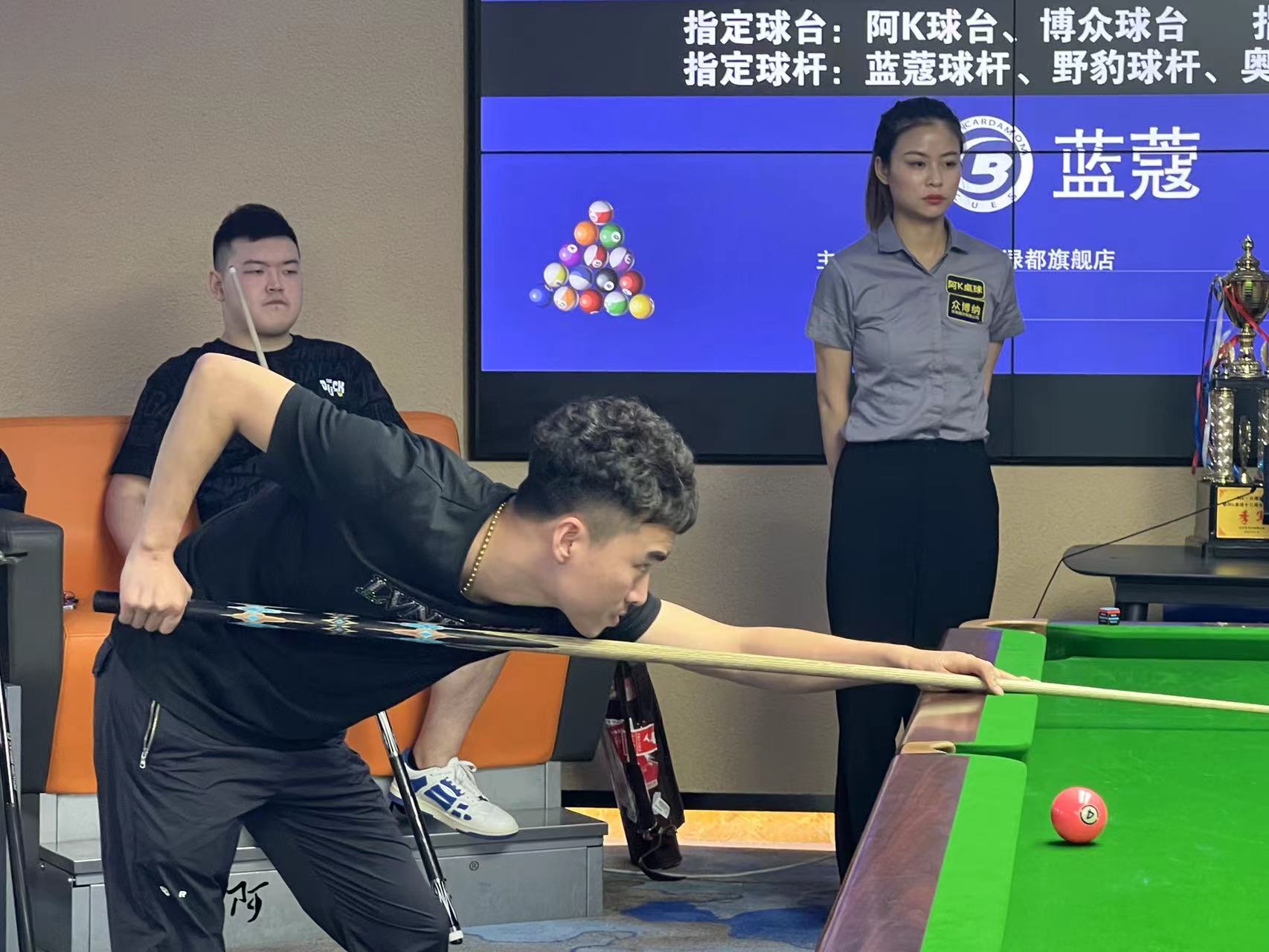 萨内双方而 萨内双方而